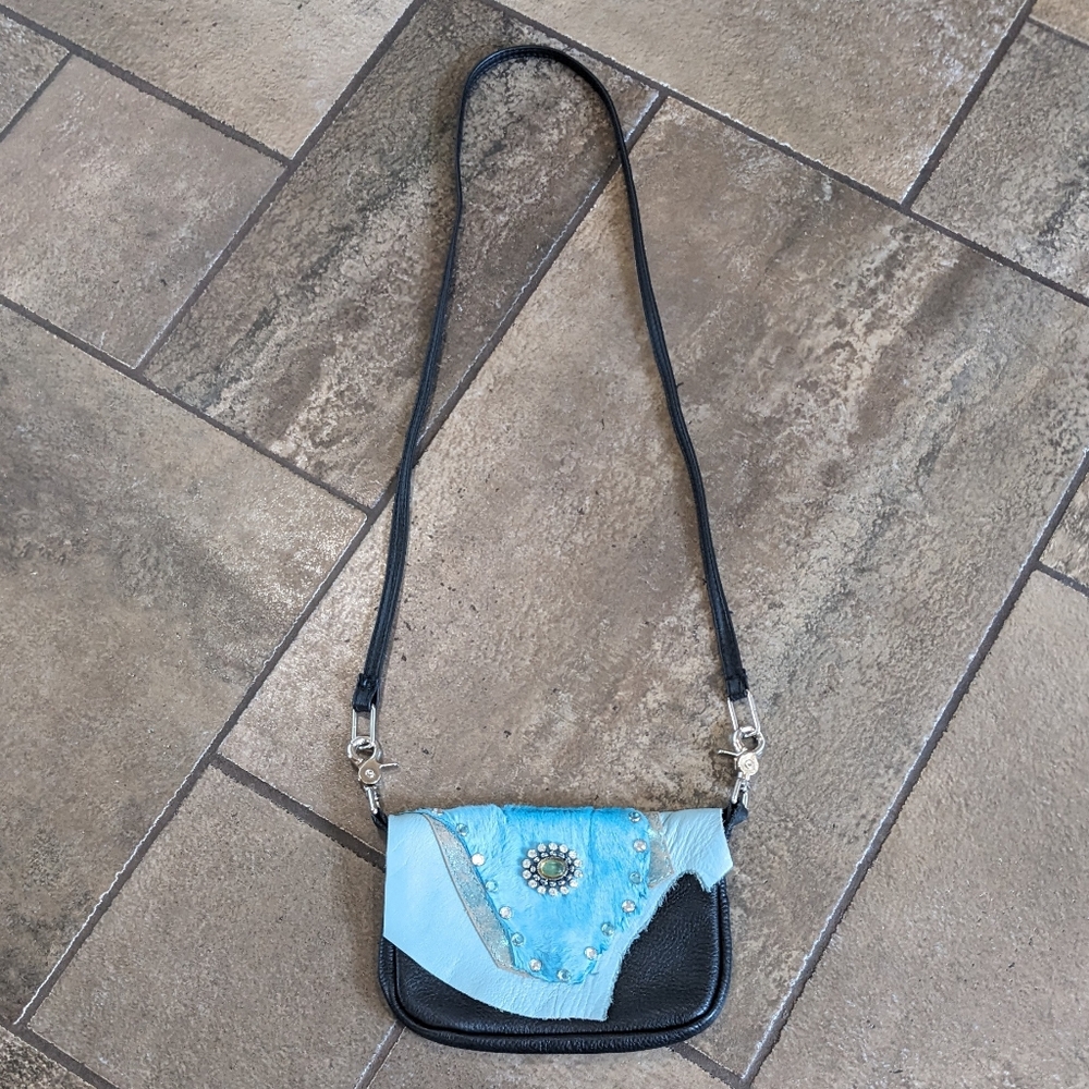 Vintage Avant Garde Stagecoach Western  Leather Crossbody Bag Turquoise & Black - Picture 3 of 14